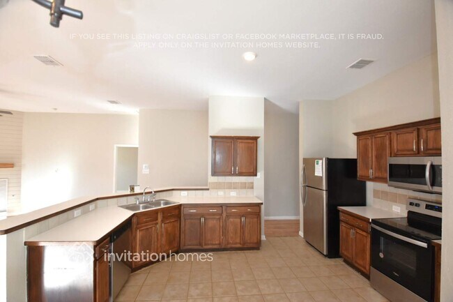 Building Photo - 8117 Hennessey Trail