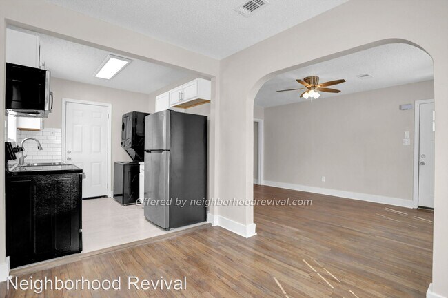 Foto del edificio - 1 br, 2 bath House - 3186 Walnut Grove