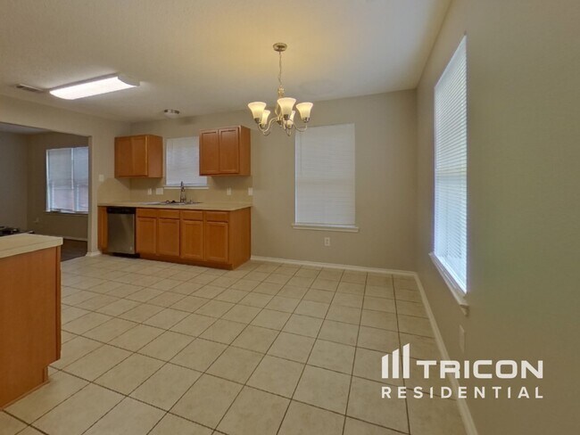 Building Photo - 33107 Cottonwood Bend