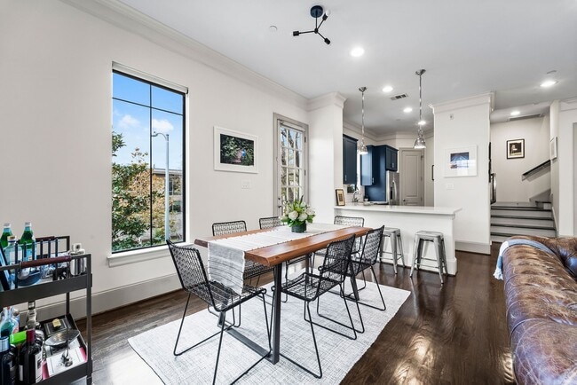 Building Photo - 3302 Audley St