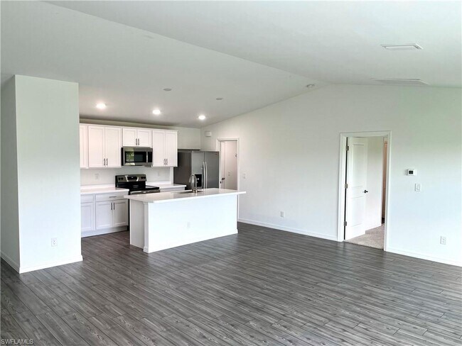 Foto del edificio - 4303 NE 12th Ct