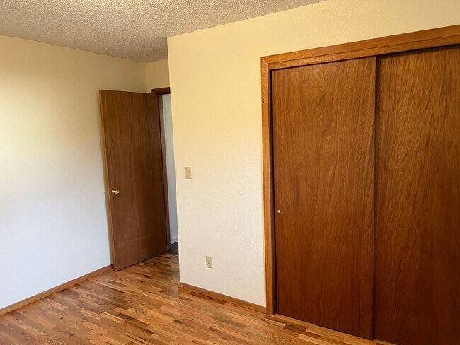 Foto del edificio - ross01