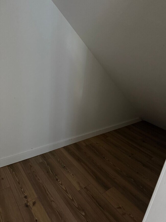 Foto del edificio - 1431 Central Ave