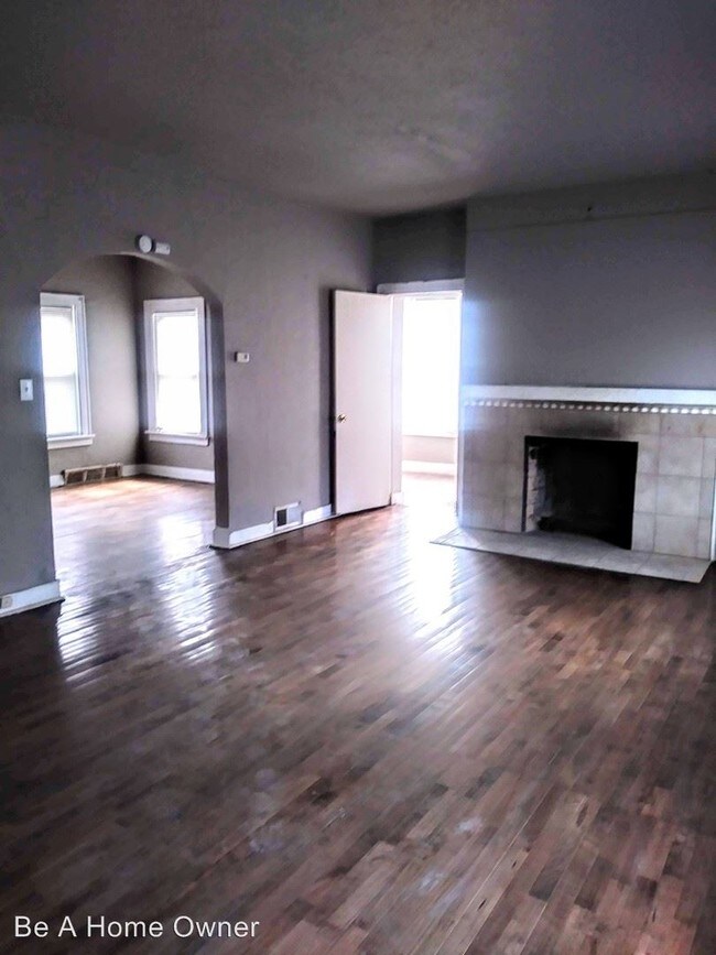Building Photo - 3 br, 1.5 bath House - 541 Taft St