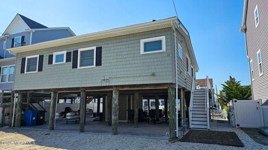Building Photo - 52 Nancy Dr