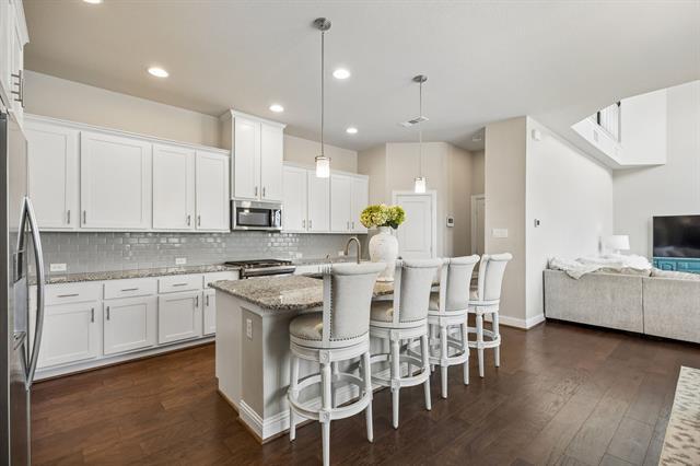 Foto del edificio - 1800 Roundtree Cir W