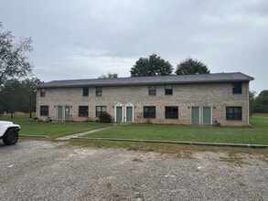 Building Photo - 114 Garden St