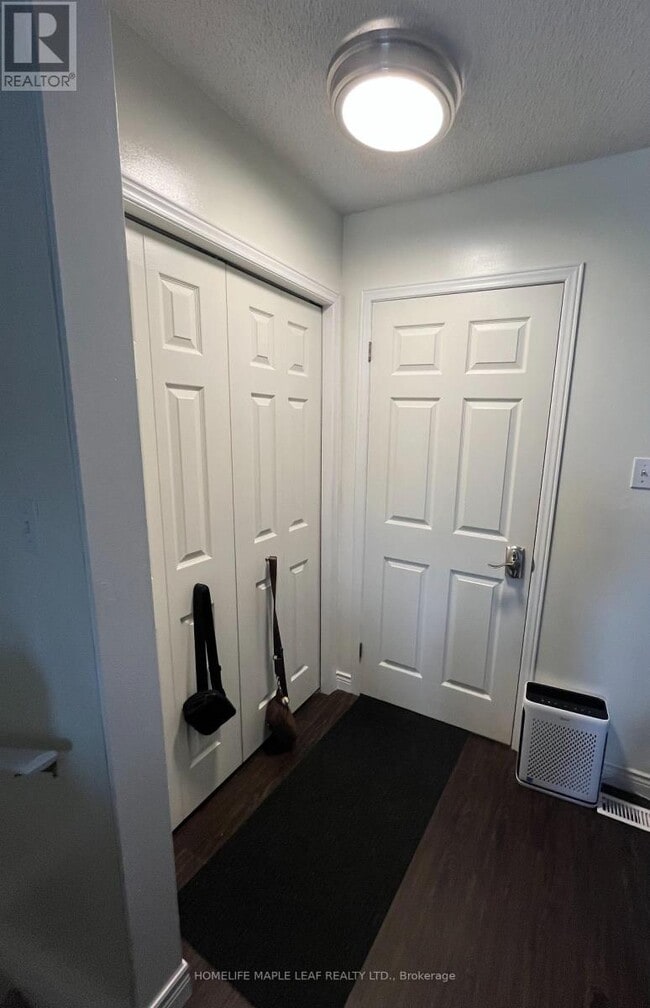 Photo du bâtiment - 14 Old Orchard Glen