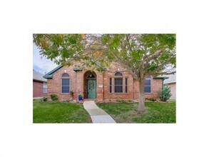 Building Photo - 5513 Overland Dr