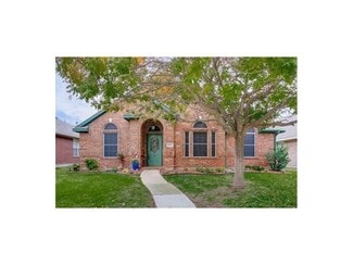 Building Photo - 5513 Overland Dr