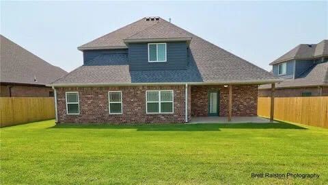 Building Photo - 3701 SW Ryegrass Rd