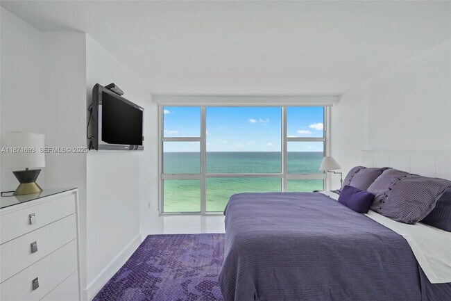 Foto del edificio - 6801 Collins Ave