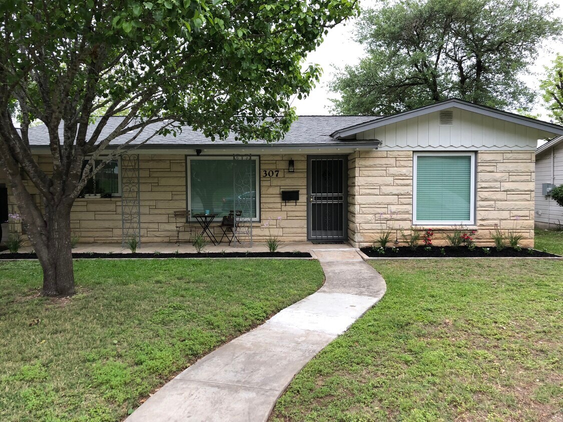 Cute Dellview Home - 307 Sullivan Dr