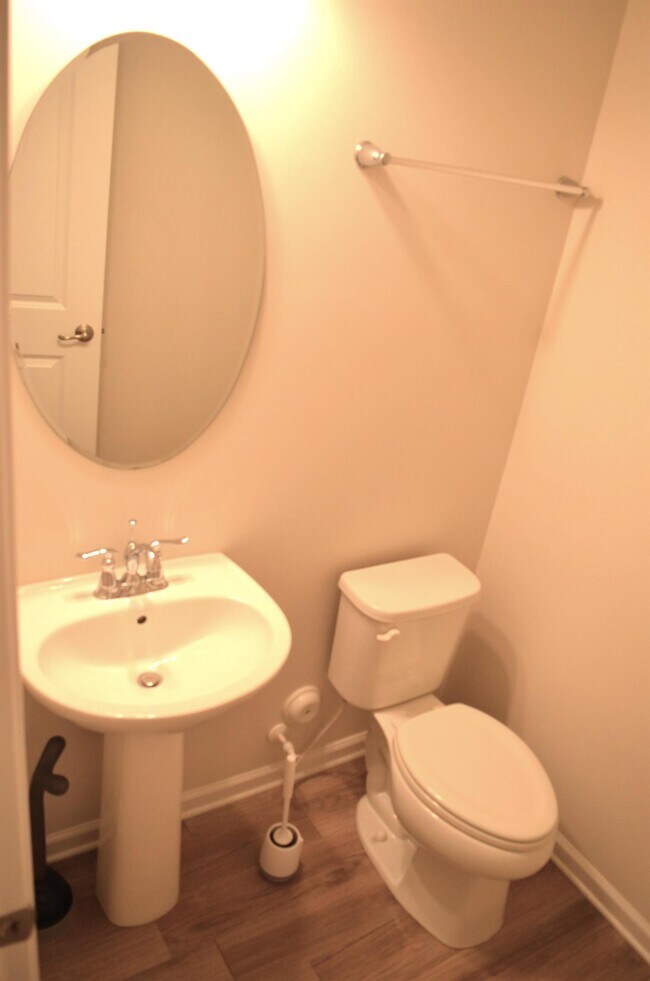 Foto del edificio - 375 Manning Ln