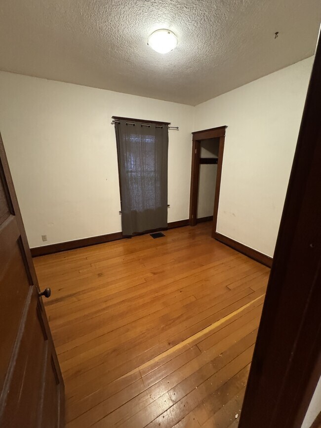 Photo - 410 NE 56th Ave House