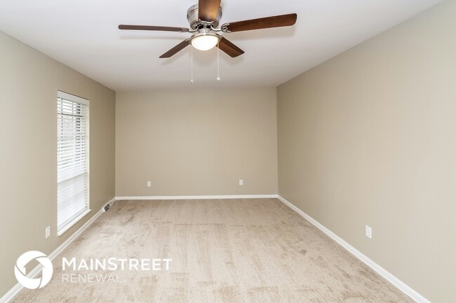 Building Photo - 120 Dewberry Ln