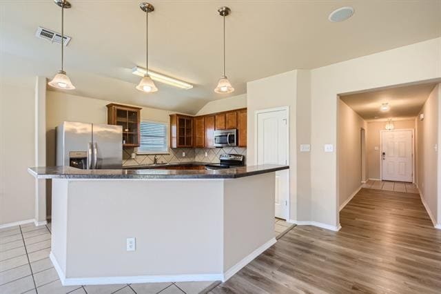 Building Photo - 3628 Swallow Dr