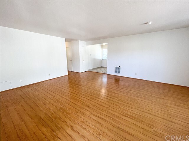 Foto del edificio - 18527 Rio Seco Dr