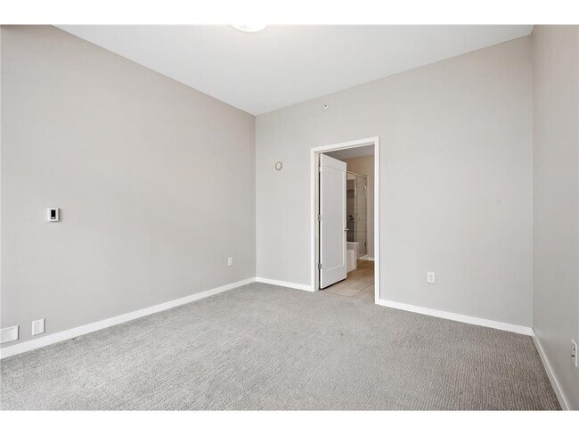 Building Photo - 497 S Marquette Ave