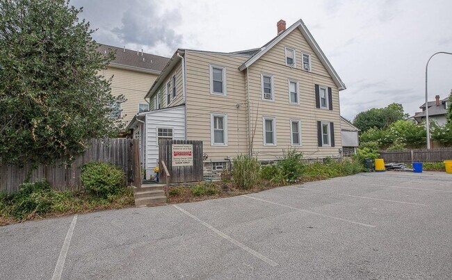896 County Line Rd - 896-908 County Line Rd