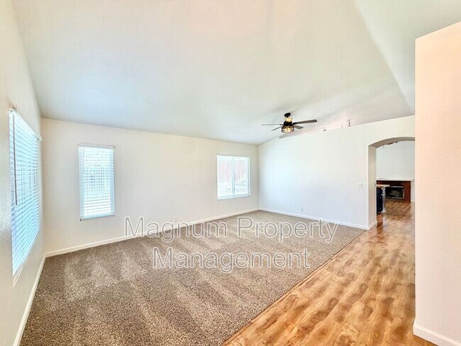 Foto del edificio - 29723 Ramsey Ct