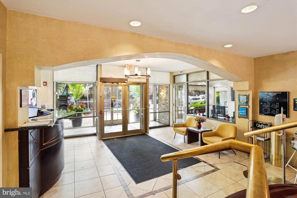 Foto principal - 950 25th St NW