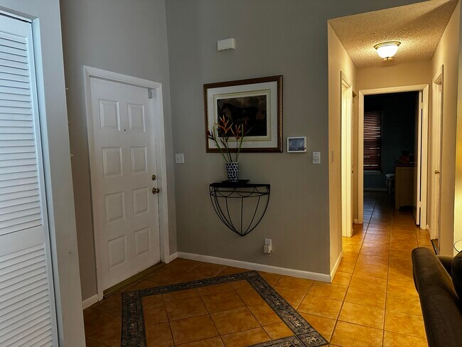 Building Photo - 2543 Bedford Mews Dr