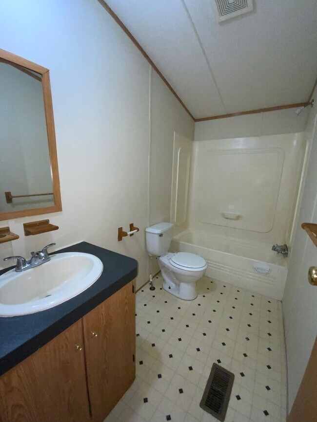 Foto del edificio - 19 Roberts Rd