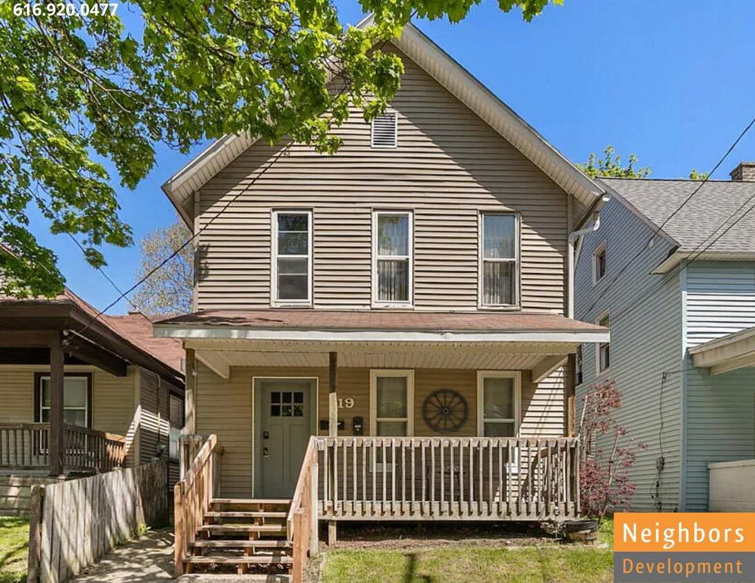 Foto principal - 19 Palmer St NE