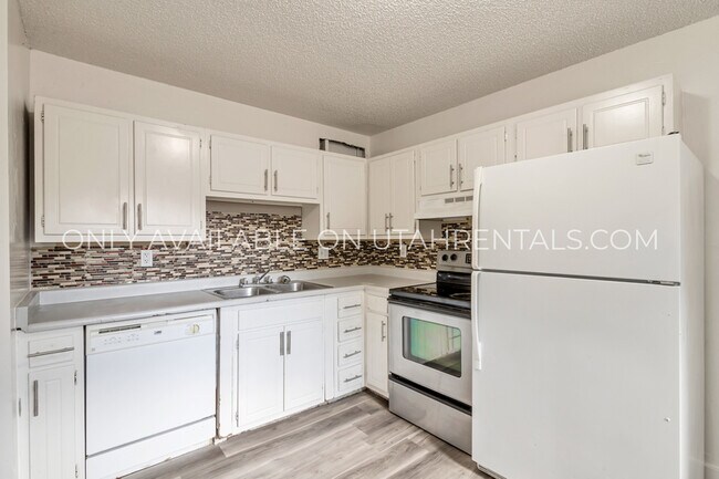 Building Photo - 539 Swenson Ave