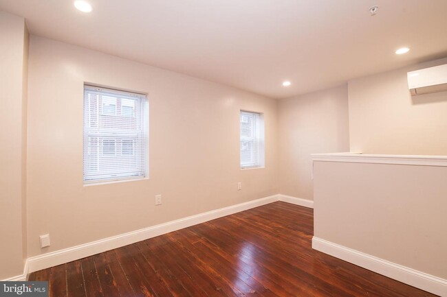 Foto del edificio - 980 N Lawrence St