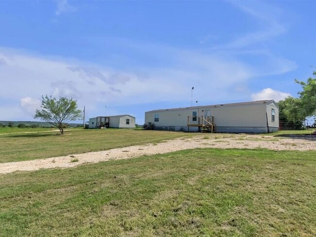 Building Photo - 618 Bylerpool Rd