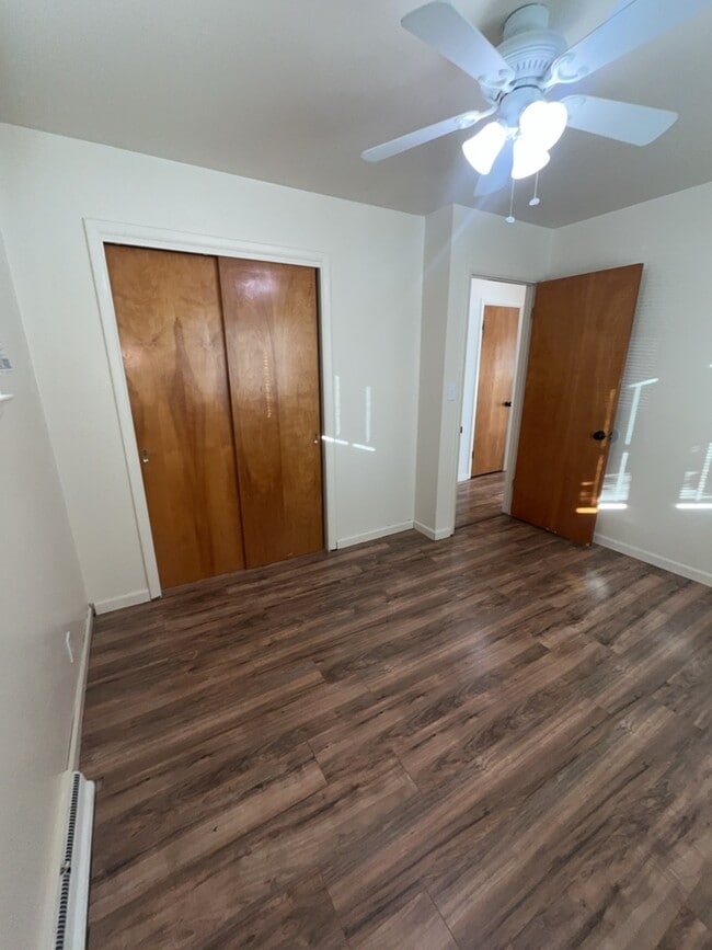 Building Photo - 138 Carroll Ave