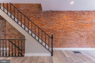 Building Photo - 1272 S Dover St