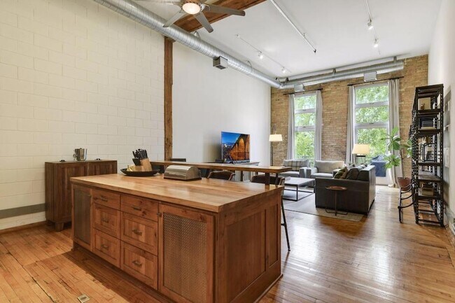 Foto del edificio - 801 N Washington Ave