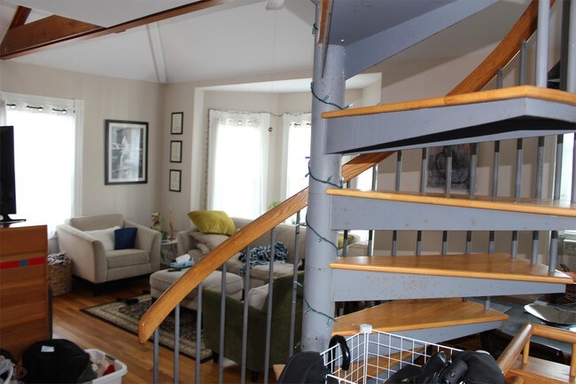 Foto del edificio - 74 Saint Rose St