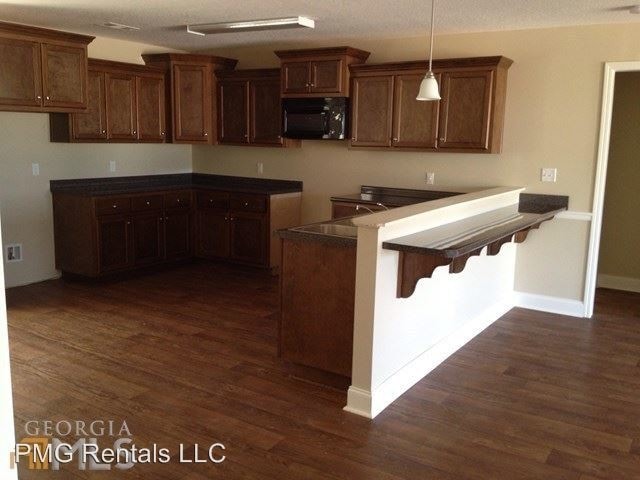 Building Photo - 3 br, 2 bath House - 9031 Whispering Pines