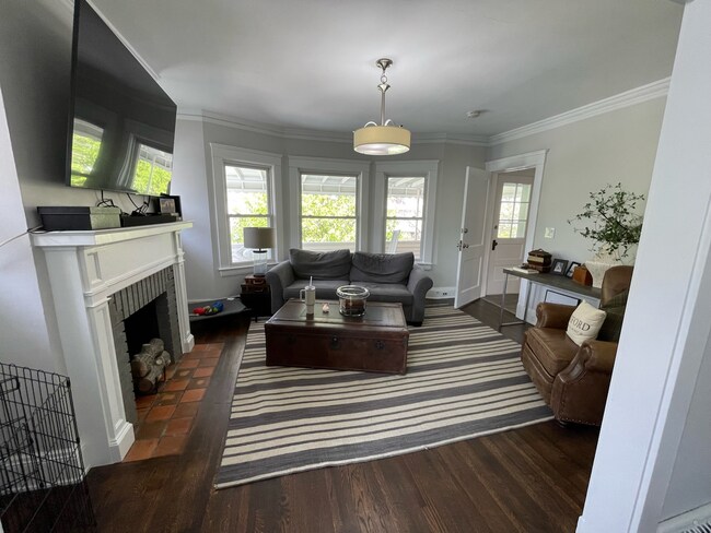 Foto del edificio - 1443 Lakeland Ave
