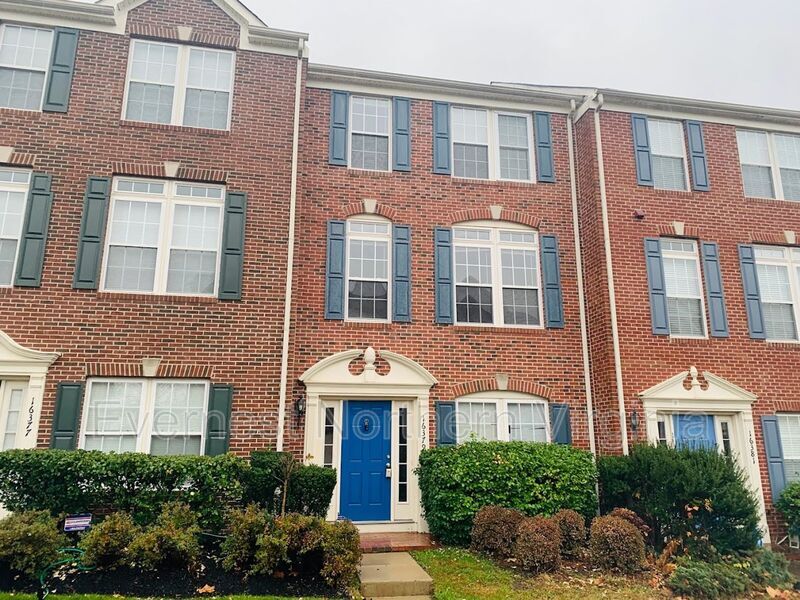 Foto principal - 16379 Gangplank Ln