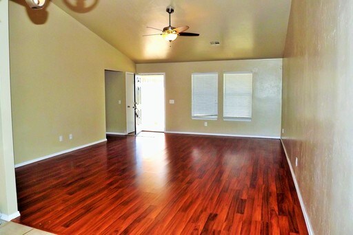 Building Photo - 2813 NW 187th Ter