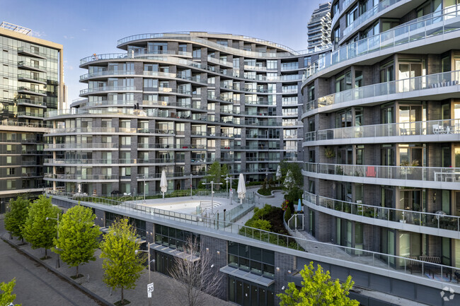 Photo du bâtiment - Aquavista at Bayside