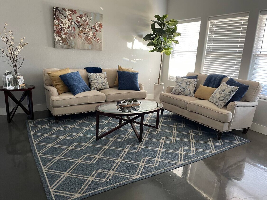Foto principal - 525 W Sears St