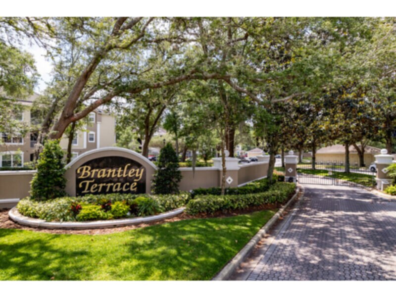 Primary Photo - 2 bedroom condo in Gated Community with co...