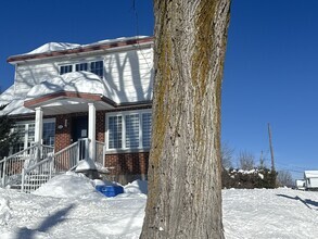 Building Photo - 801 St Jean St