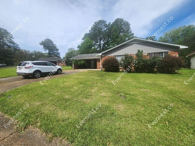 Building Photo - 457 Pemberton Dr