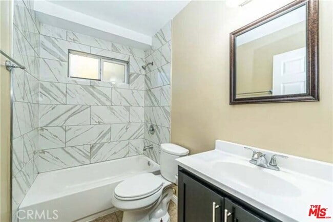 Foto del edificio - 10605 Avalon Blvd