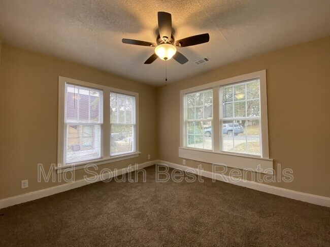 Foto del edificio - 903 Jefferson St