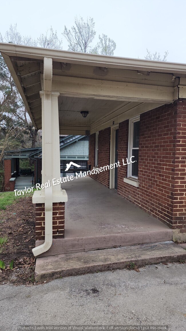 Foto del edificio - 714 Howell St