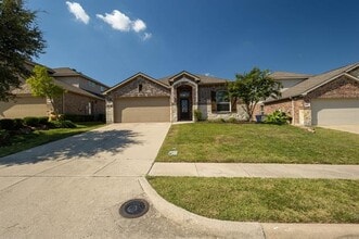 Building Photo - 4009 Pecan Meadow Dr
