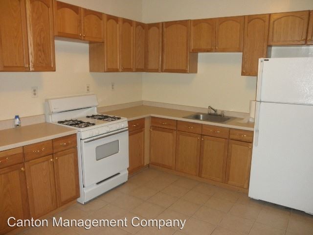 Building Photo - 110 S Highland Ave